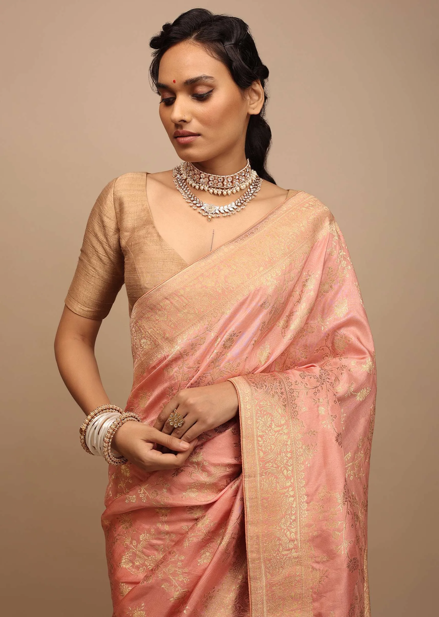 Peach Saree In Dola Silk With Woven Floral Jaal And Intricate Floral Pallu